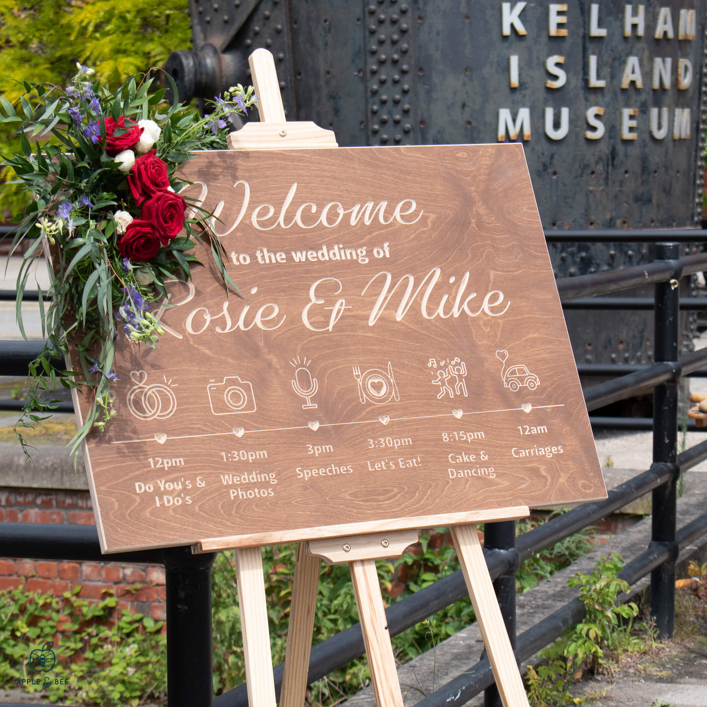 'The Whitley' Order of the Day Wedding Sign